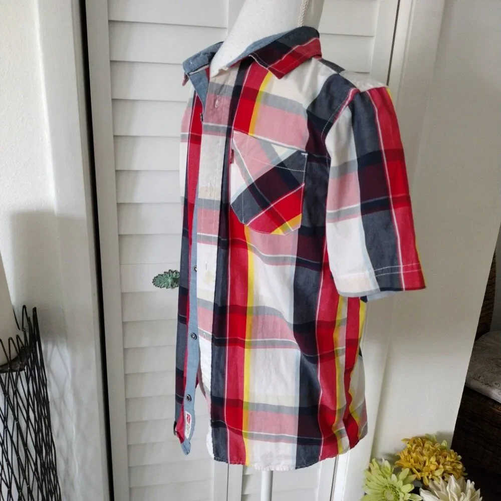 Levi’s Boys Youth Short Sleeve Casual Button Down Shirt Plaid Large (ages 12-13)